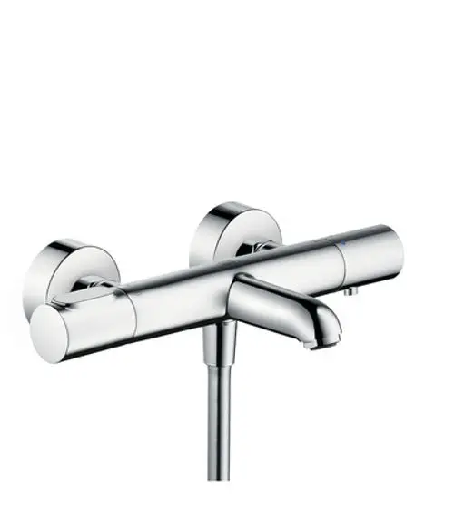 Thermostatarmatur von AXOR mit zwei verchromten Rundgriffen und einem seitlichen Wasserauslass. Montiert an einer Wand, für die regulierte Wassersteuerung.